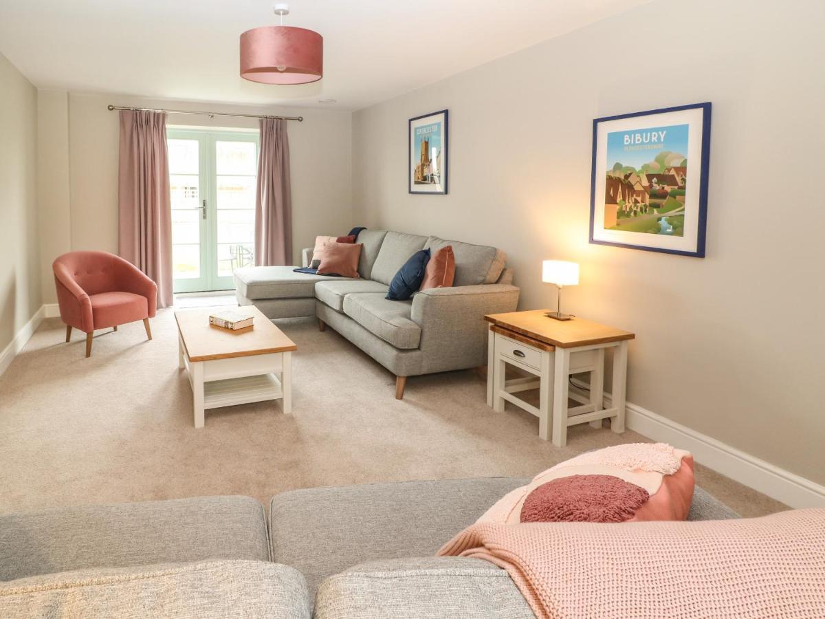 Holiday home 9 Windrush Heights *