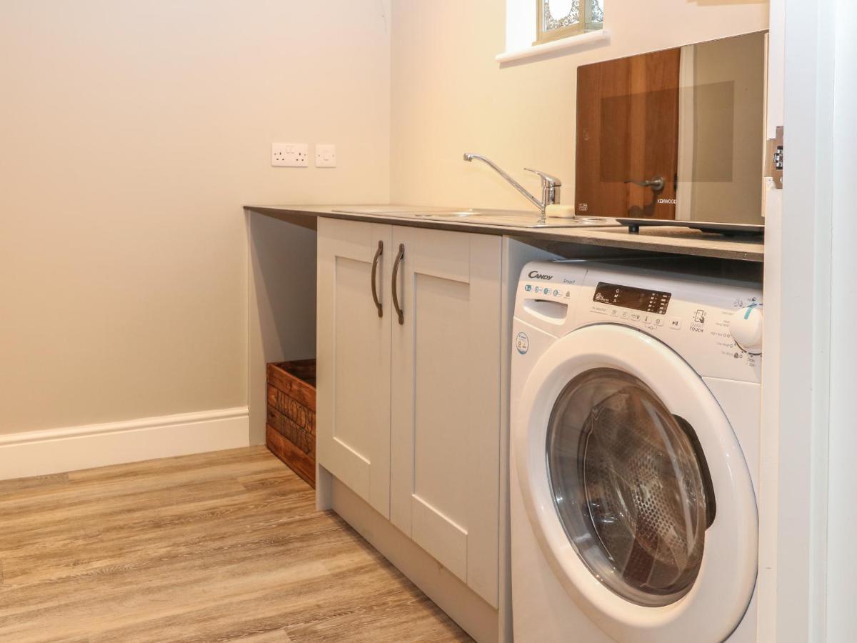 9 Windrush Heights * Burford